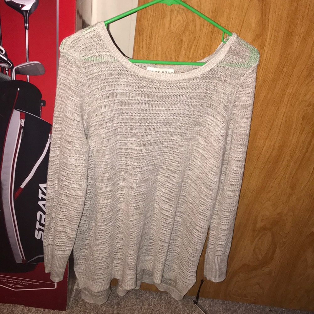Sweater - Picture 4 of 4